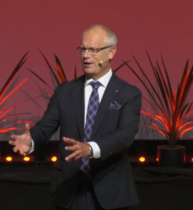 HANZA asutaja ja CEO Erik Stenfors esitleb Äriplaani 2026 konverentsil Tallinnas.